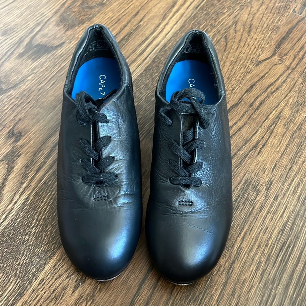 Tapping shoes